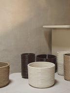 Vase en velours côtelé de Ferm Living