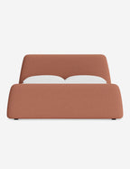 Lit plateforme Lama par DISC Interiors