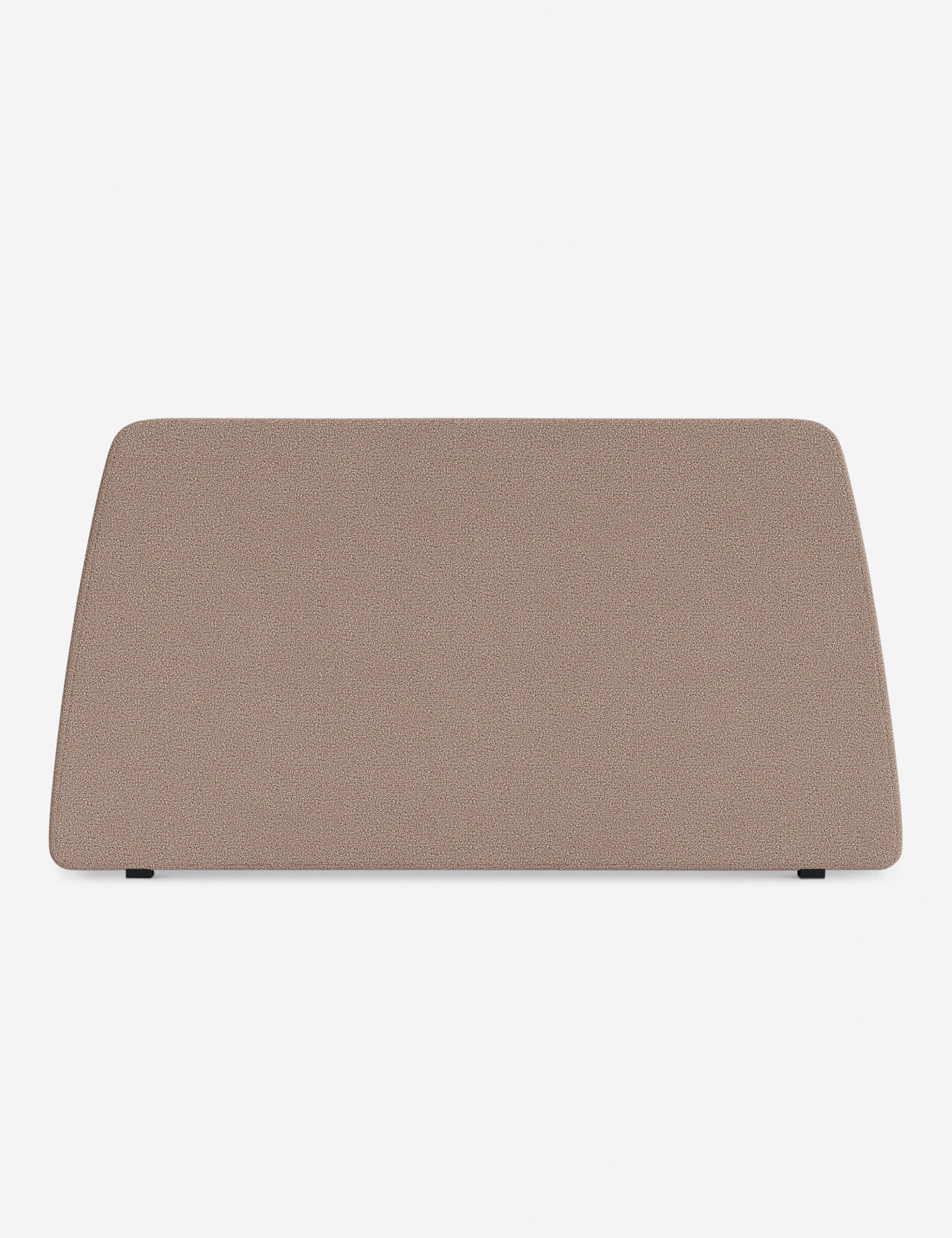 Lit plateforme Lama par DISC Interiors