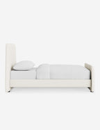 Lit plateforme Lama par DISC Interiors