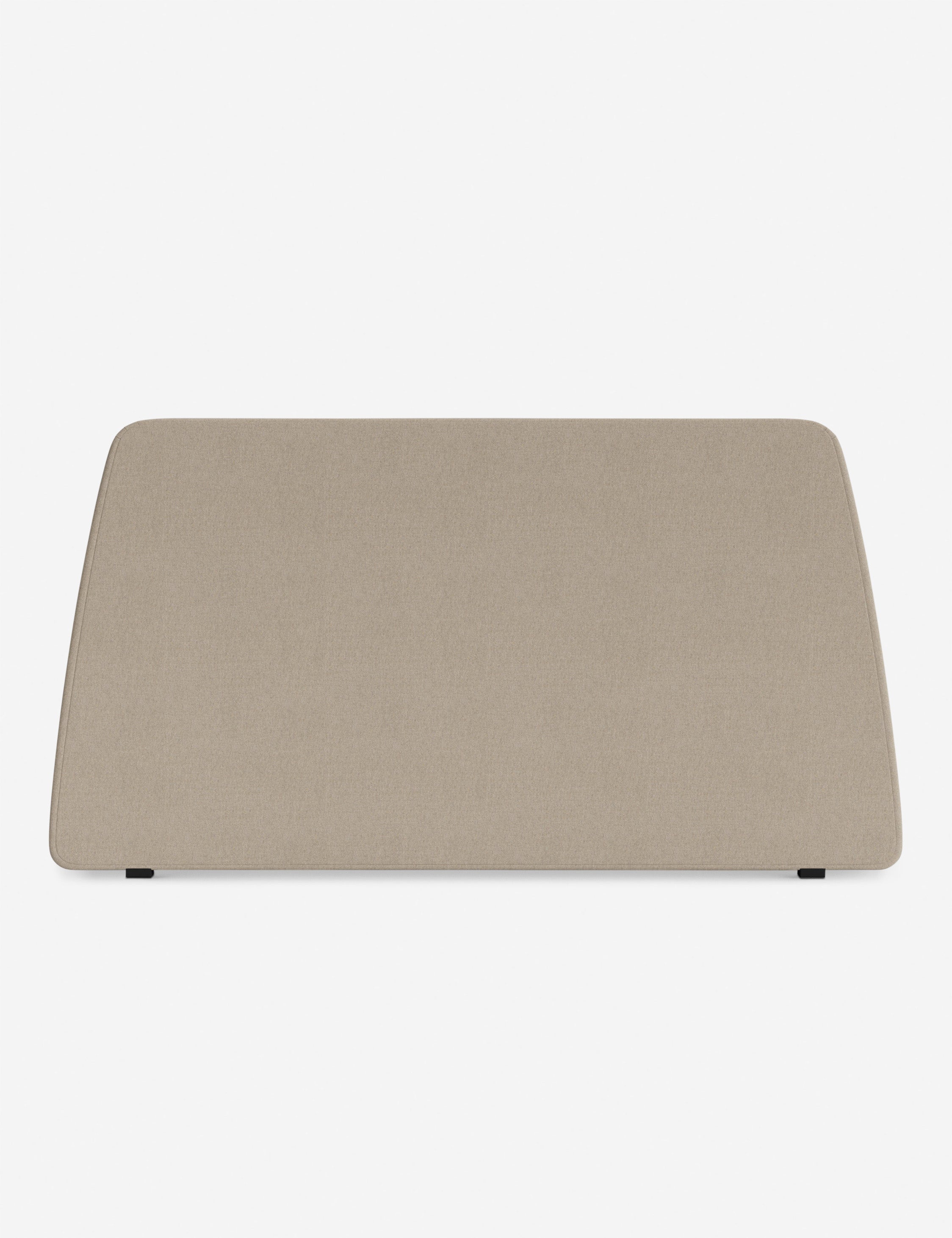 Lit plateforme Lama par DISC Interiors