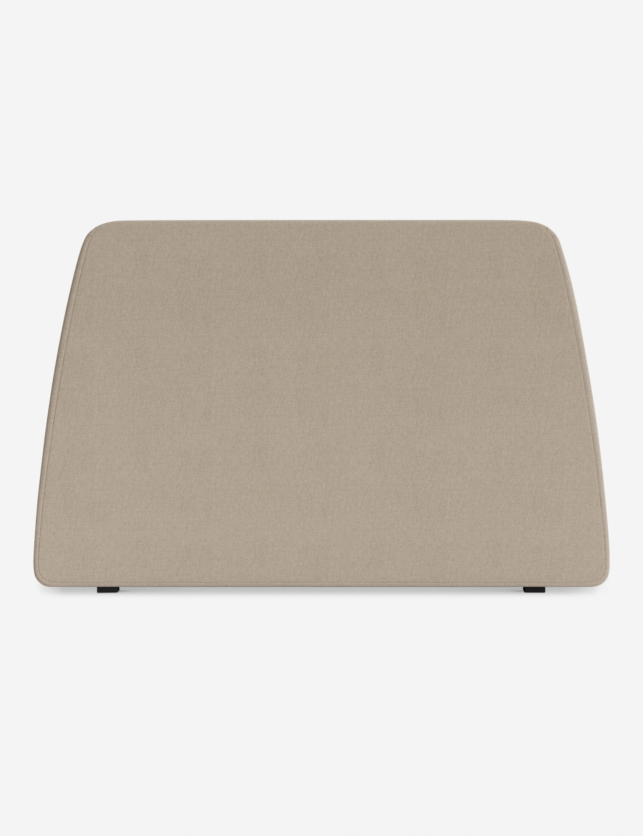 Lit plateforme Lama par DISC Interiors
