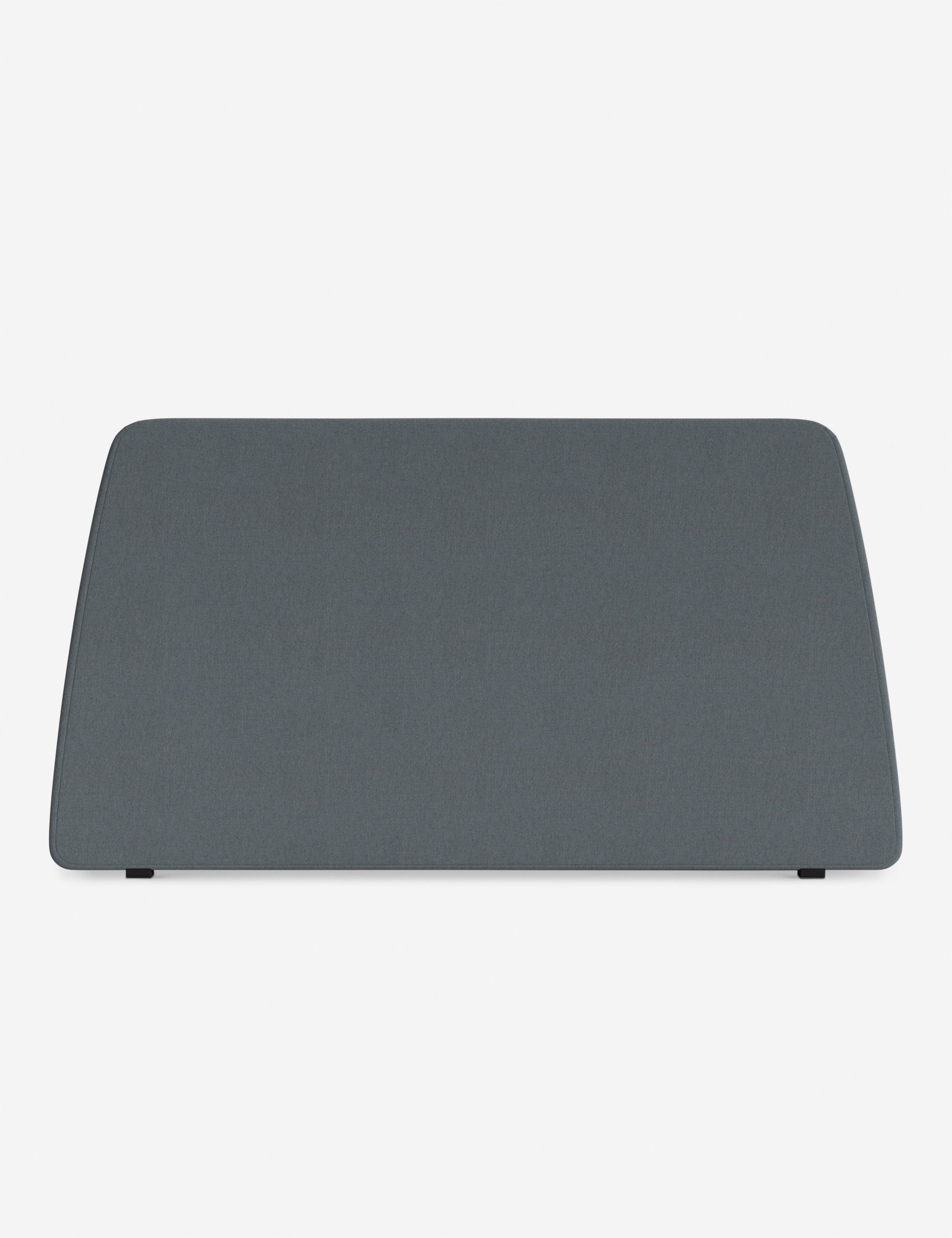 Lit plateforme Lama par DISC Interiors