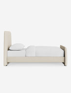 Lit plateforme Lama par DISC Interiors