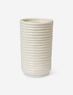 Vase en velours côtelé de Ferm Living