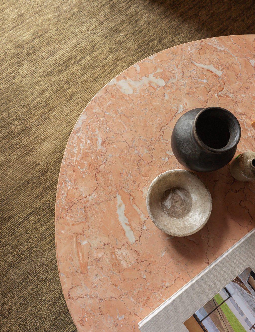 Table basse ronde en marbre Faas