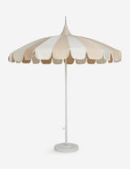 Parasol d'extérieur Aamu 8'6 Pagoda par Sarah Sherman Samuel