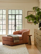 Chaise Ingmar par DISC Interiors